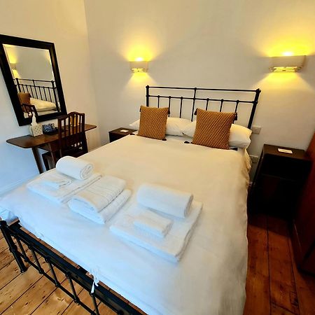 إلفراكومبْ Newberry Wood Guesthouse المظهر الخارجي الصورة